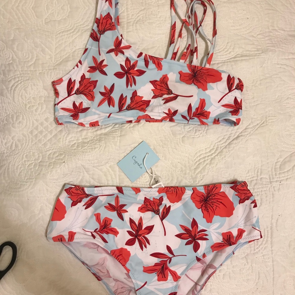 Cupshe swimsuit